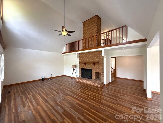 Building Photo - 110 Aqua Dr