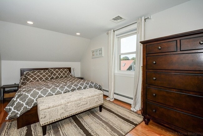 Building Photo - 30 Beecher Pl