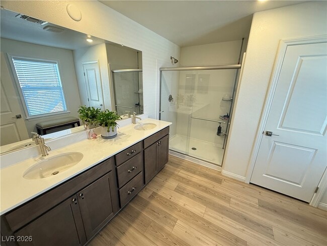 Building Photo - 10842 Gentle Crst Ave