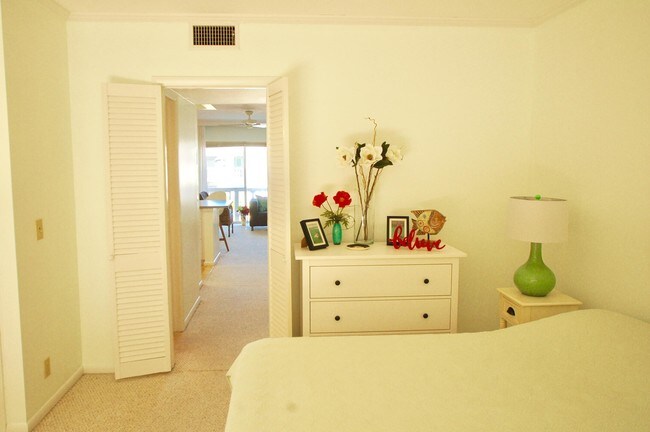 Building Photo - 4501 S Ocean Boulevard A7