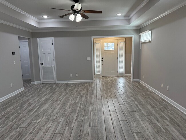 Building Photo - 157 Cody Dr