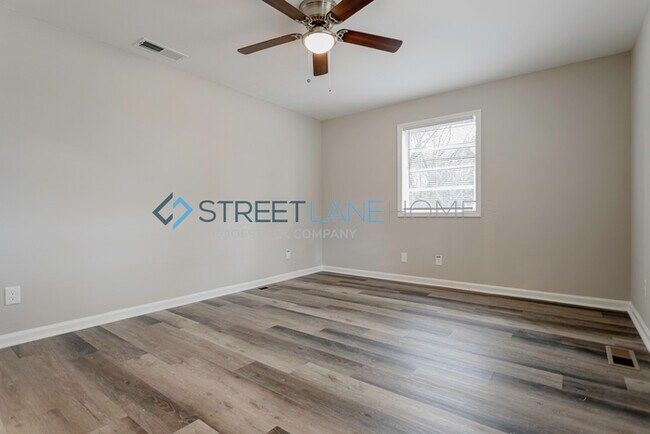 Building Photo - NOW OFFERING HALF OFF THE FIRST FULL MONTH...