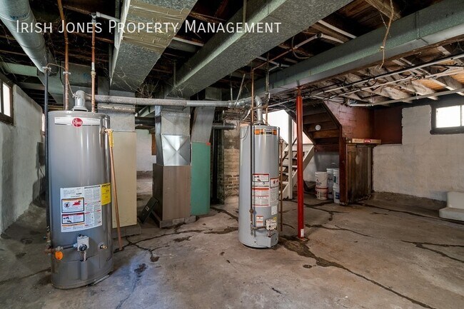 Building Photo - 33 Harding Rd