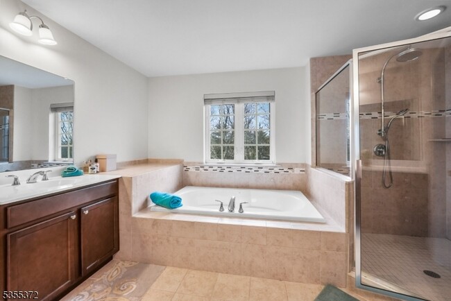 Building Photo - 12 Remy Ct