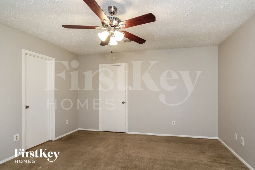 Building Photo - 21226 Waymare Ln