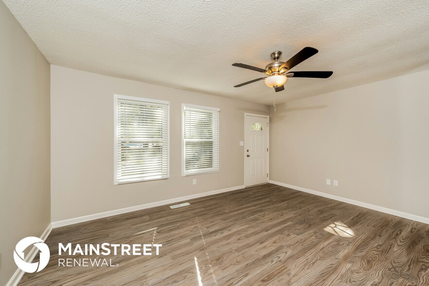 Building Photo - 6482 Chrissy Dr