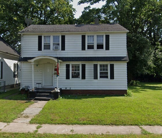 Primary Photo - 1845 E N St