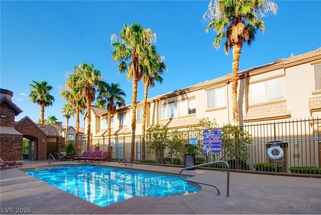Building Photo - 8400 Tiger Woods Ave