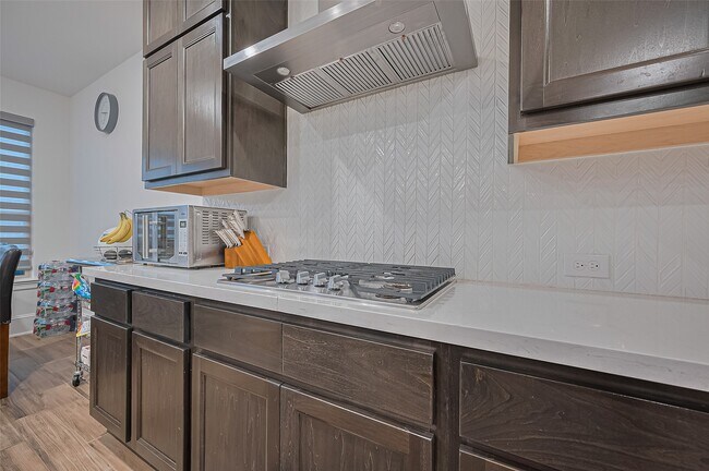 Building Photo - 9011 Bright Harbor Dr