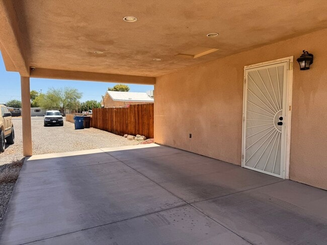 Building Photo - 1213 S Palo Verde Ave