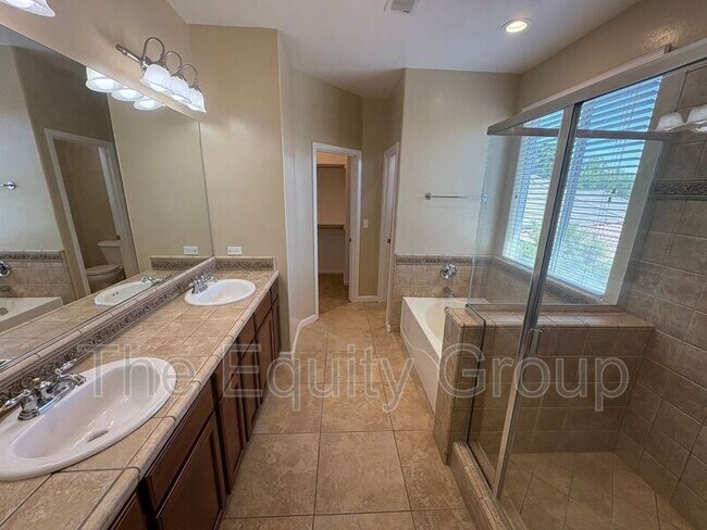 Building Photo - 5115 W Pianosa Ave