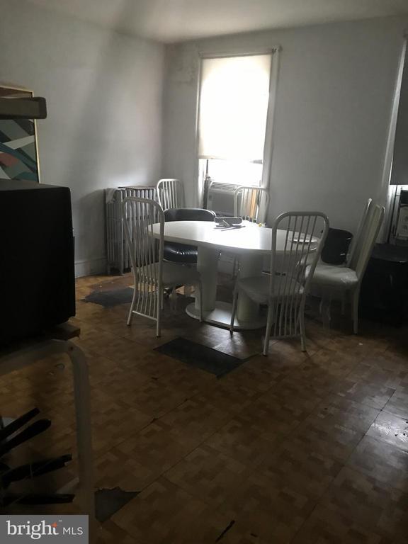 Building Photo - 5700 Delancey St