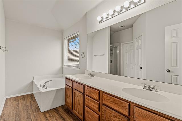 Building Photo - 1941 Harvester Dr