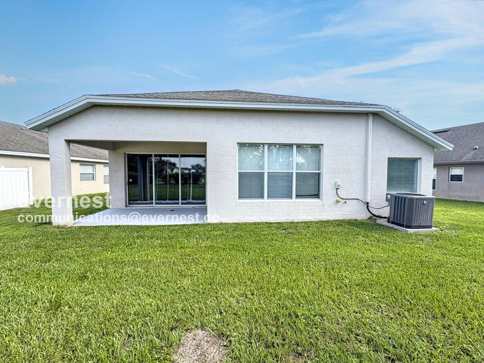 Building Photo - 692 Sea Holly Dr