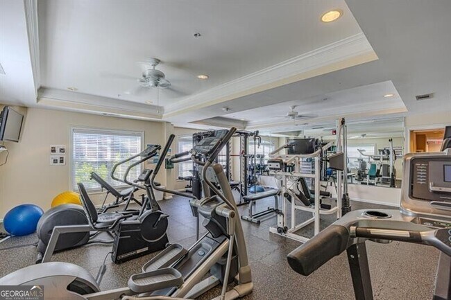 Building Photo - 3275 Lenox Rd NE