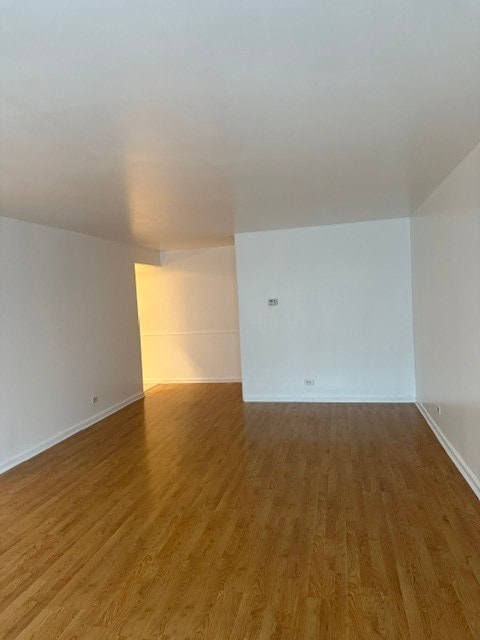 Building Photo - 3008 Roberts Dr