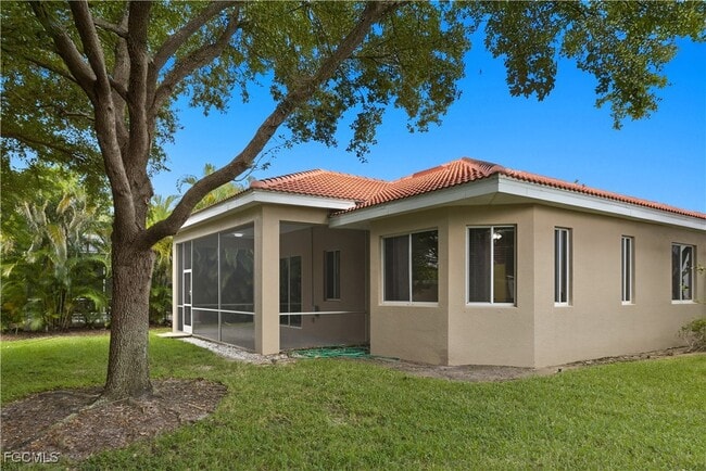 Building Photo - 15560 Laguna Hills Dr