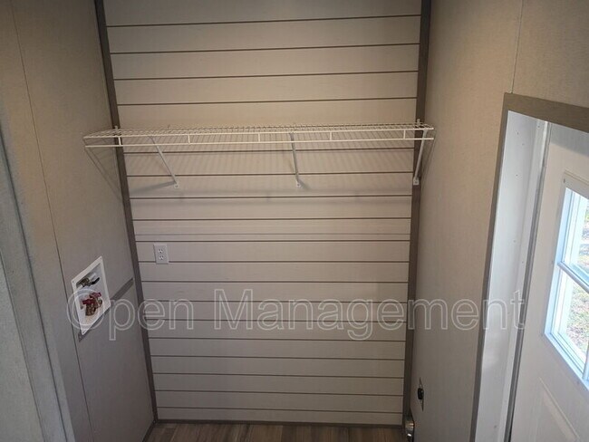 Building Photo - 7534 US-60