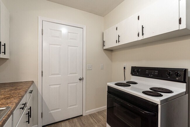 Building Photo - Charming 3-Bedroom Home in East Chattanooga