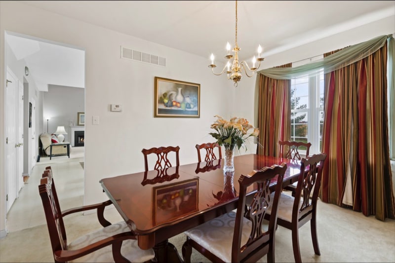 Building Photo - 115 Watch Hill Rd