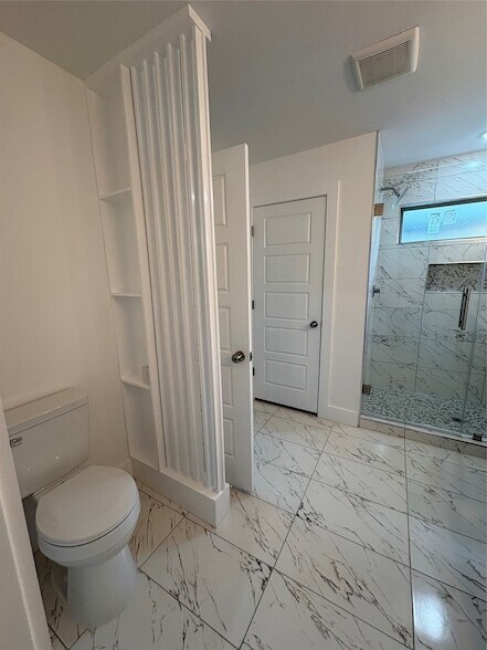 Building Photo - 13122 Lake Conroe Bay Rd