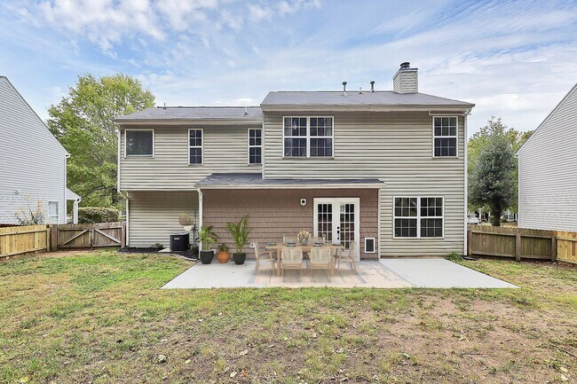 Building Photo - Welcome home to the popular Crossings neig...