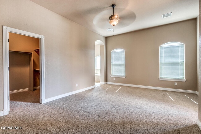 Building Photo - 3654 Almond Beach Dr