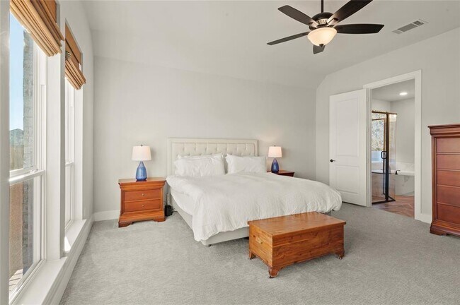 Building Photo - 111 Chinaberry Bnd