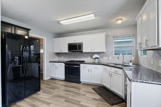 Building Photo - 8610 Twillingate Ln