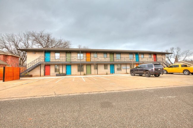 Building Photo - 2017 North Blackwelder Avenue - 02