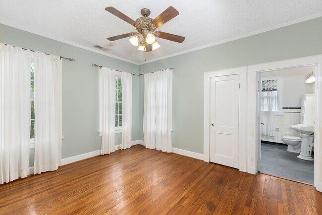 Building Photo - View of Columbus Country Club Golf Course,...