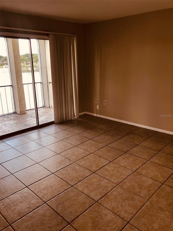 Building Photo - 524 Orange Dr