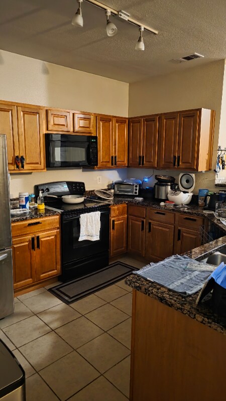 Building Photo - 1530 Spring Gate Dr.