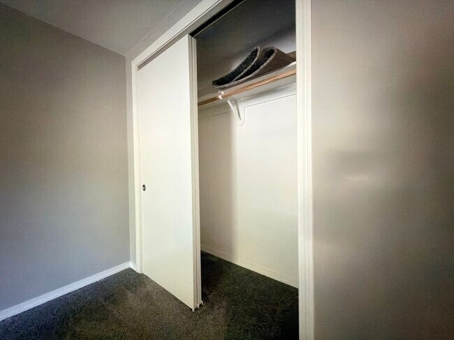 Building Photo - 2 Annaberry Ln