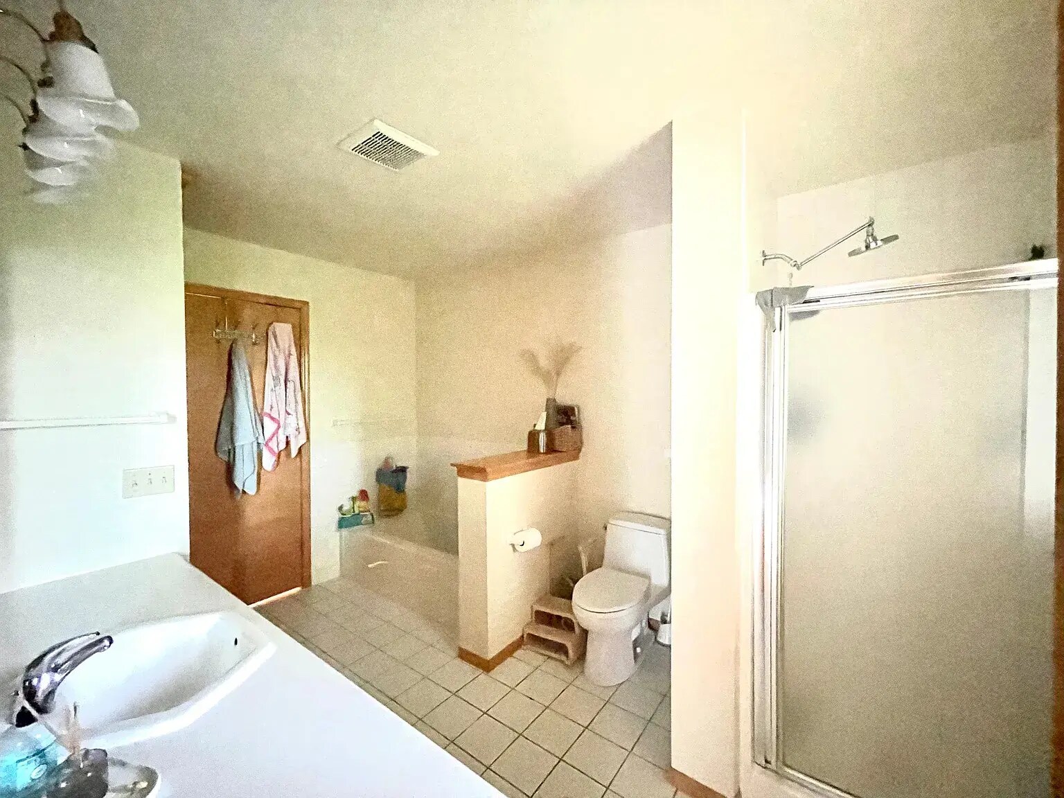 Building Photo - 3303 Prairie Rd