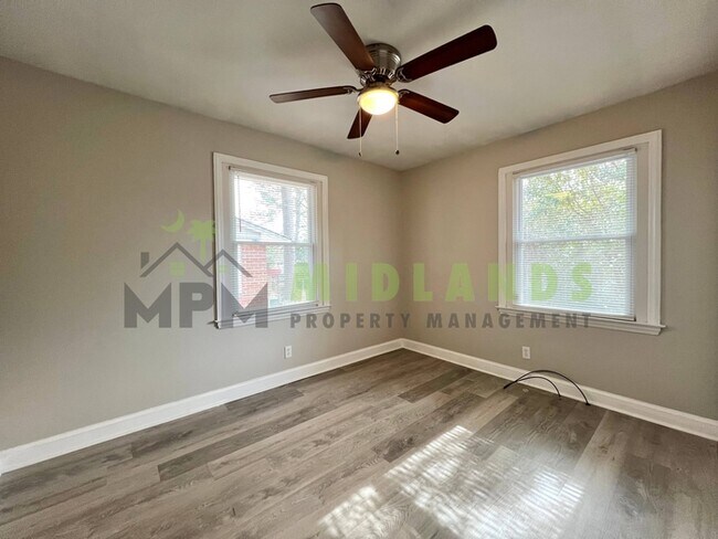 Building Photo - 6811 Doby Dr