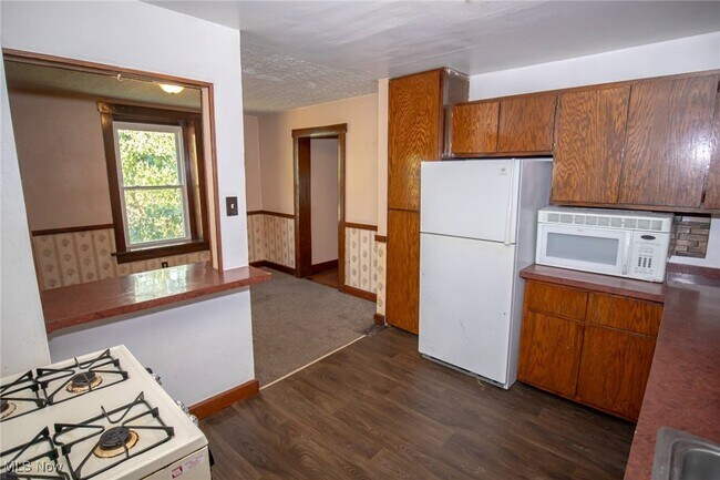 Building Photo - 181 Chittenden St