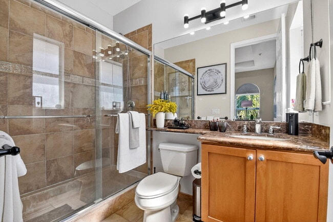 Building Photo - 1371 Vía De Pepi