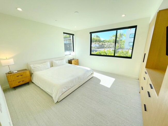 Building Photo - Rare opportunity at Wailea’s newest development, La‘i Loa. Furnished 2 Bed/2Bath. Luxurious pool ...