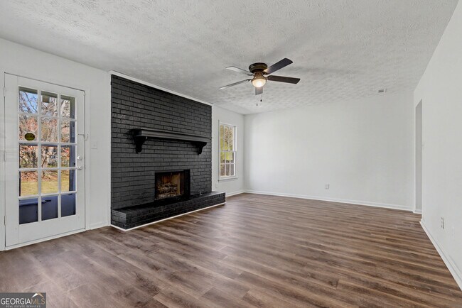Building Photo - 608 S Jeff Davis Dr