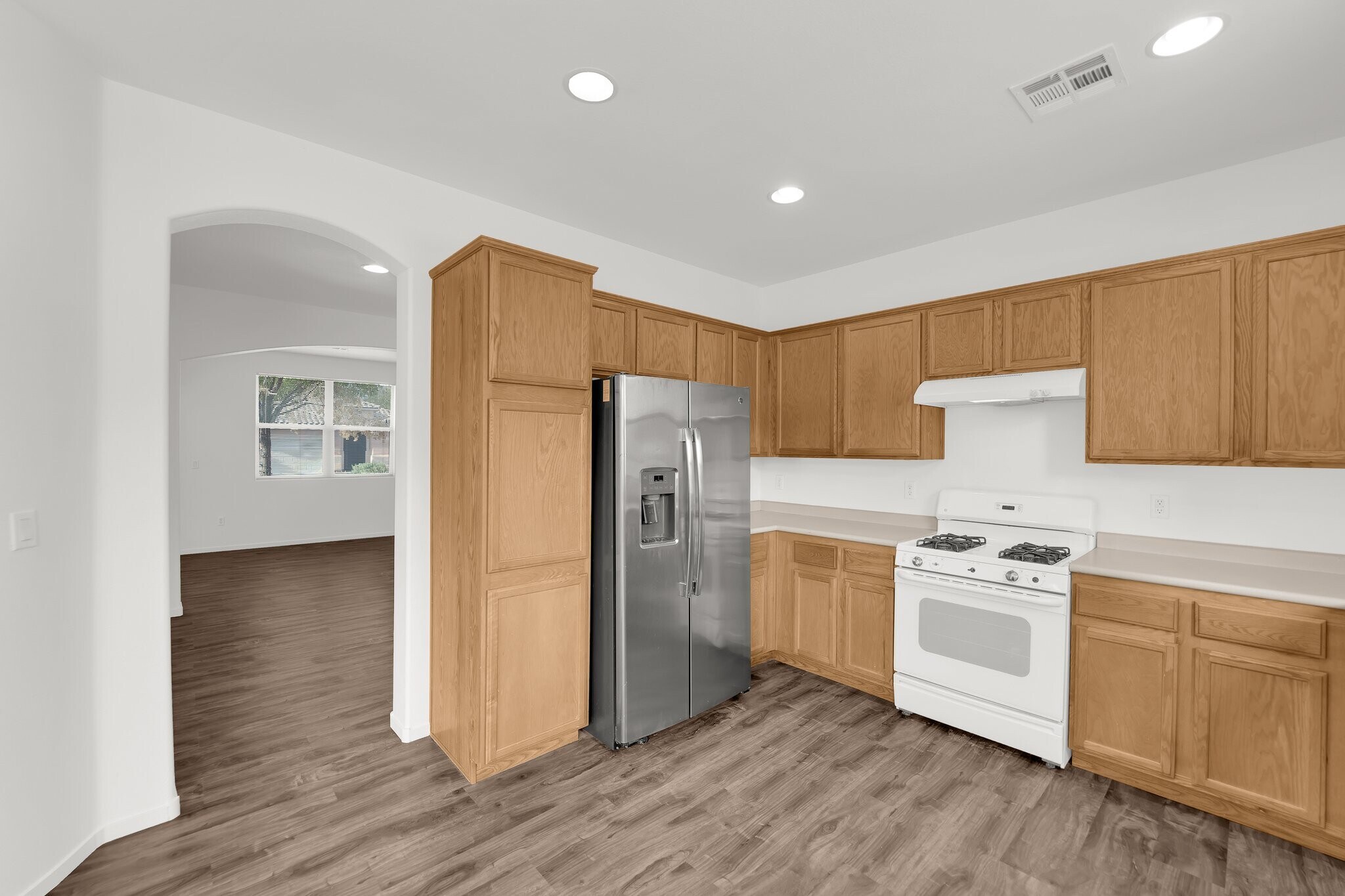 Building Photo - 9633 Rolling Thunder Ave