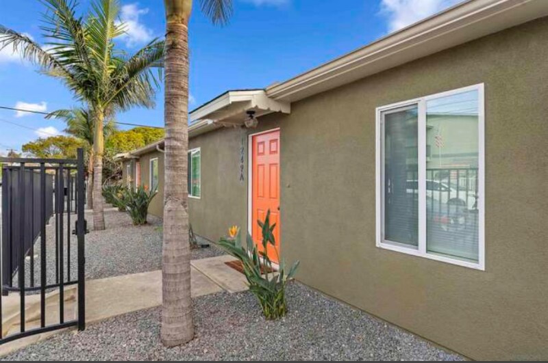 Building Photo - 1249 Division St