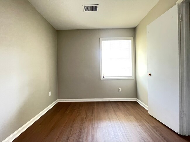 Building Photo - Adorable home in Southaven!