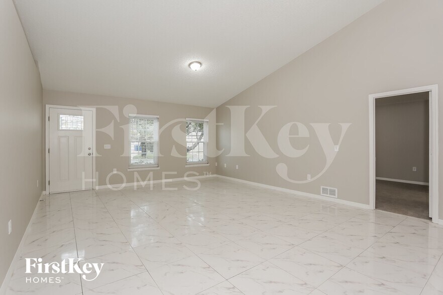 Building Photo - 12308 Hickory Forest Rd