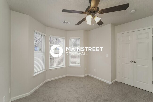 Building Photo - 3 Bedroom Pet-Friendly Home in Mooresville, NC with Main Street Renewal