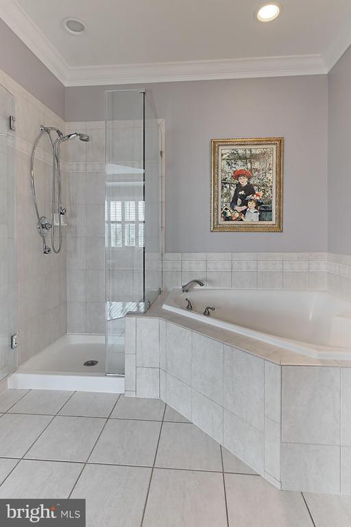 Building Photo - 43780 Ballybunion Terrace
