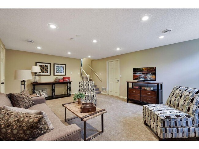 Building Photo - 27405 Pine Bend