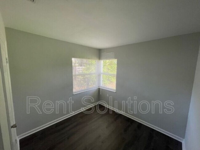 Building Photo - 4817 46th Ave N