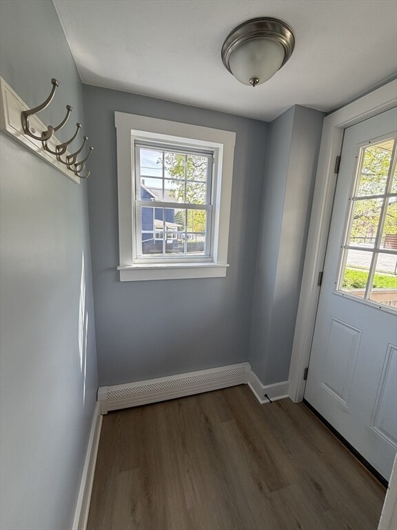 Building Photo - 326 N Main St