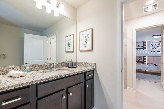 Building Photo - 16264 St Kitts Cir